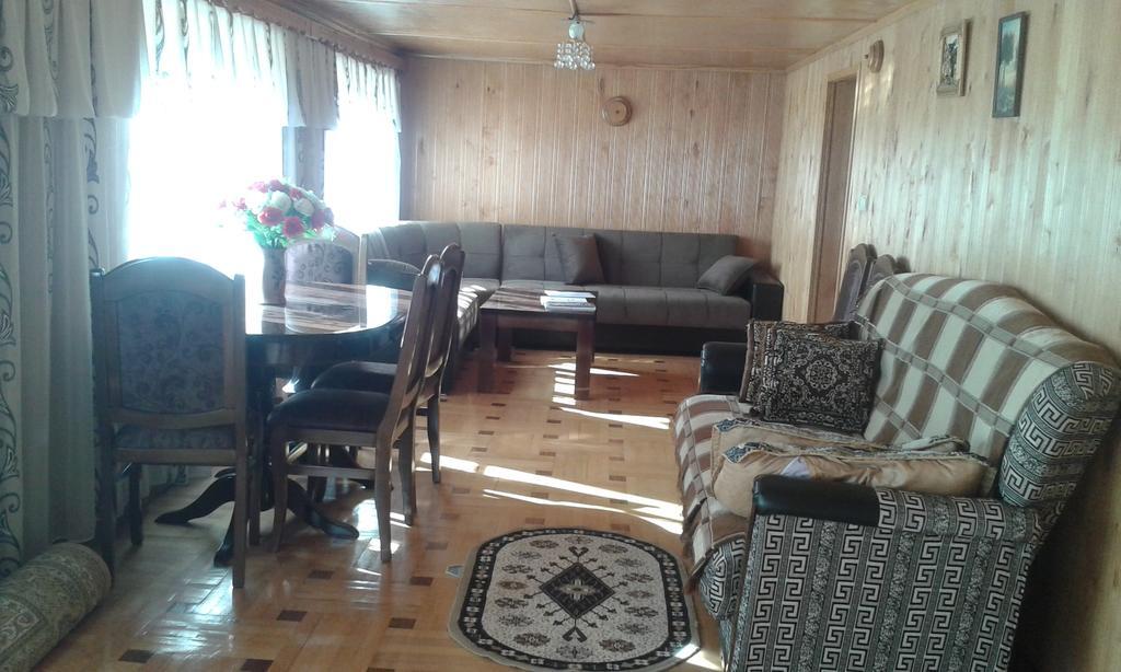 Birkiani Guest House Anisa المظهر الخارجي الصورة