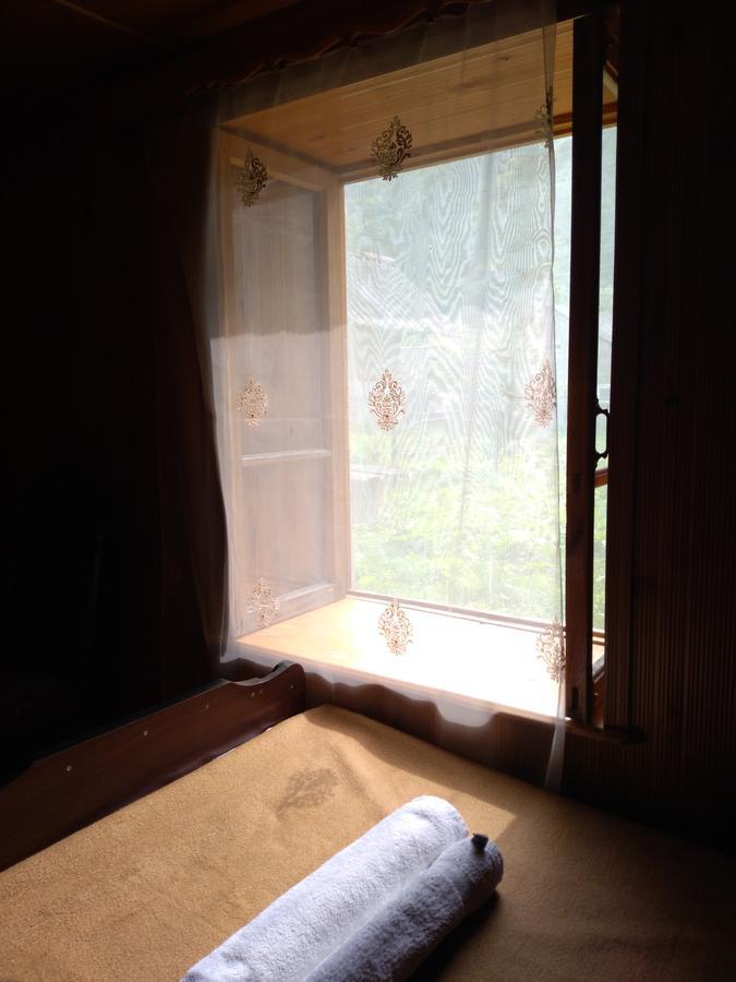 Birkiani Guest House Anisa المظهر الخارجي الصورة