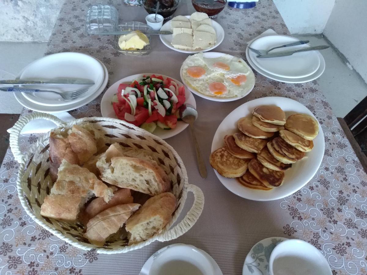 Birkiani Guest House Anisa المظهر الخارجي الصورة